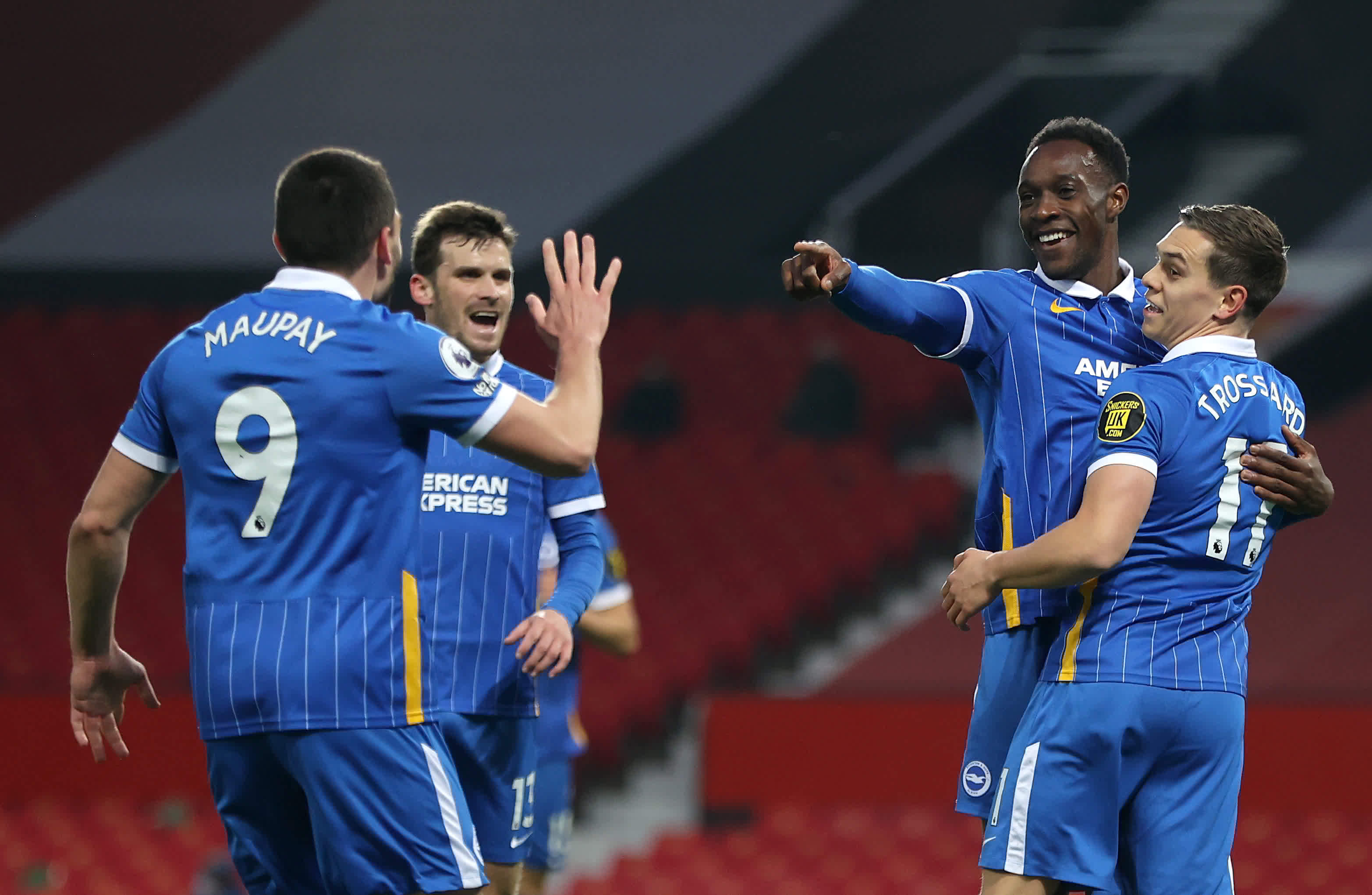 现出不错的 现出不错的